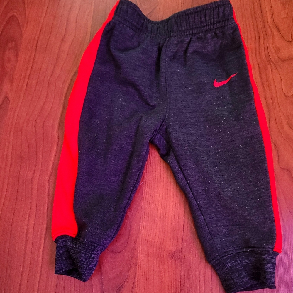 Toddler boy Nike joggers